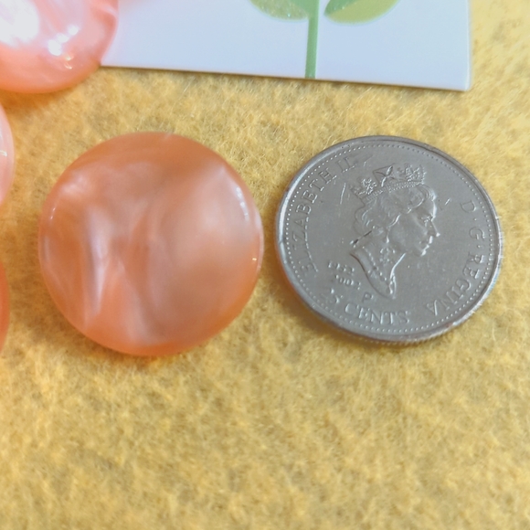 (3 for $20) Eight Vintage Salmon/Pink Plastic Buttons - Picture 2 of 3